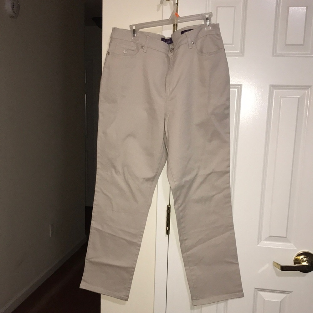 NWOT Vintage Gloria Vanderbilt Amanda Cream Straight Leg Jeans